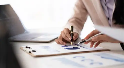 有没有经常使用曲面屏手机的朋友,说一下曲面屏的好处和弊端?